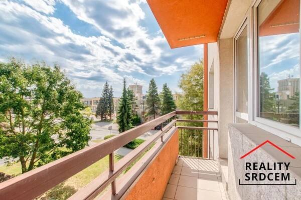 Prodej bytu 2+1, 63 m2, šatna + balkon, Masarykova třída, Orlová