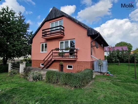 Bečov, Most