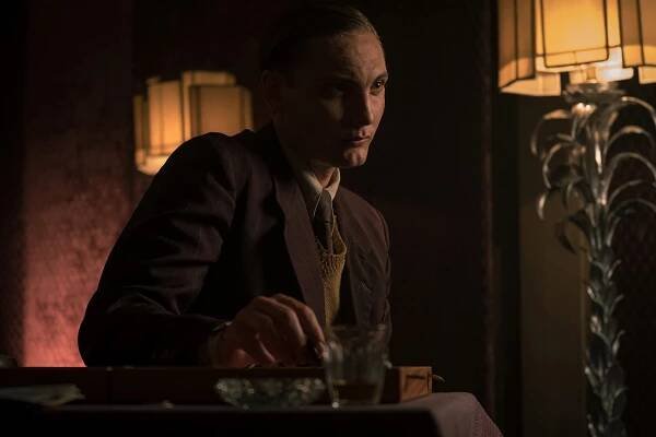 Agatha Christie: Vraždy podle abecedy - Epizoda 1 - Z filmu - Eamon Farren