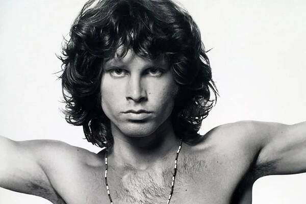 The Tragic End Of Jim Morrison's Wife Pamela Courson