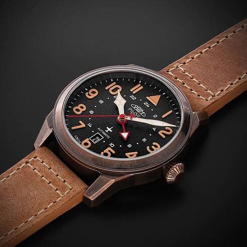 PRIM Pilot Dual Time - C | Oficiální e-shop výrobce hodinek PRIM