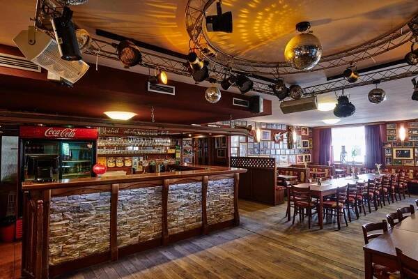 Lounge nebo bar v ubytování Hotel Zlatá Hvězda