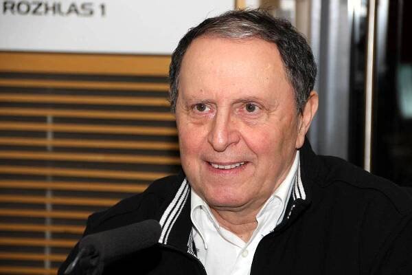 Michael Aschermann: Jde o to nekouřit, hýbat se a rozumně se... | Radiožurnál