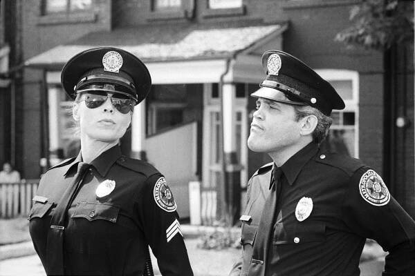 Policejní akademie - Z filmu - Leslie Easterbrook, G. W. Bailey