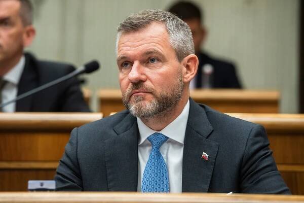 Slovenské parlamentní volby vyhrál Fico. Ale také Peter Pellegrini