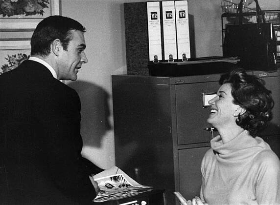 Thunderball - Z filmu - Sean Connery, Lois Maxwell
