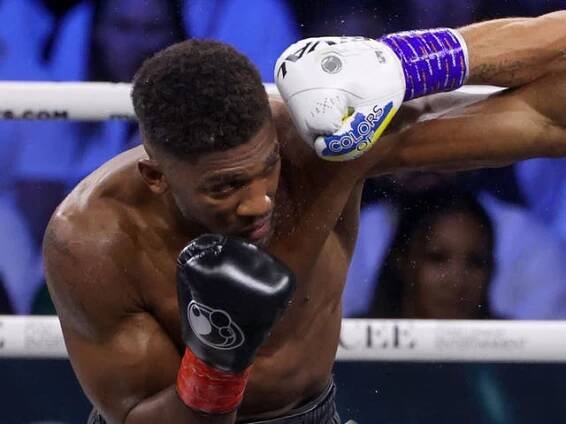 Anthony Joshua during his second straight points loss to Oleksandr Usyk