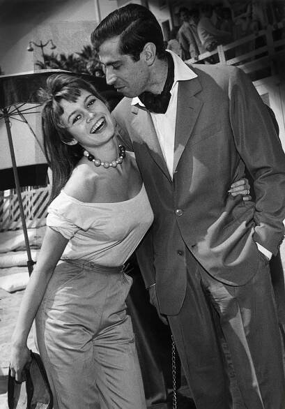 První láskou a manželem Brigitte Bardot byl režisér Roger Vadim, který z ní udělal filmovou hvězdu. Ač se po dvou letech rozvedli, spolupracovat spolu nepřestali. Společně stáli i za hereččiným nejslavnějším filmem ...a Bůh stvořil ženu.