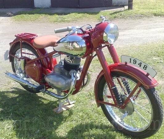 (1946-1954) Jawa 250/11 Pérak | Galerie | Veteráni i veterán - Oldtimers - Historická vozidla