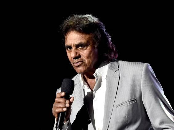 Legendary singer Johnny Mathis announces final performance before retirement