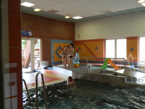 bazén/bowling stránka 2, Základní škola Gajdošova 9, příspěvková organizace, škola rodinného typu, anglický slavík