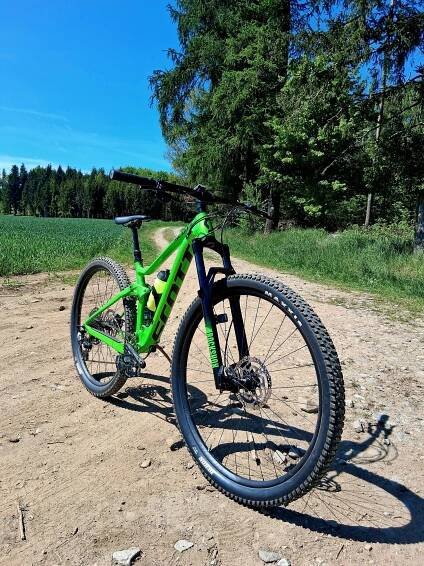 Scott Spark 970, zelený vel. S a šedý vel.M za 40 000 Kč