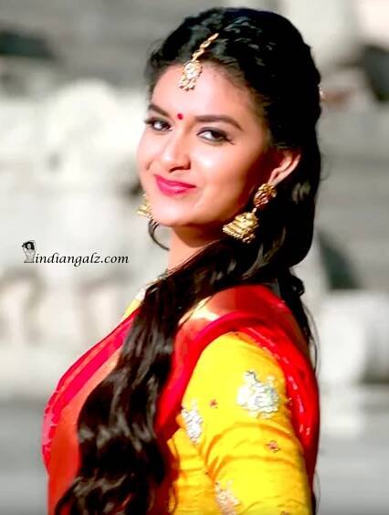 Hot Screen Caps – IndianGalz