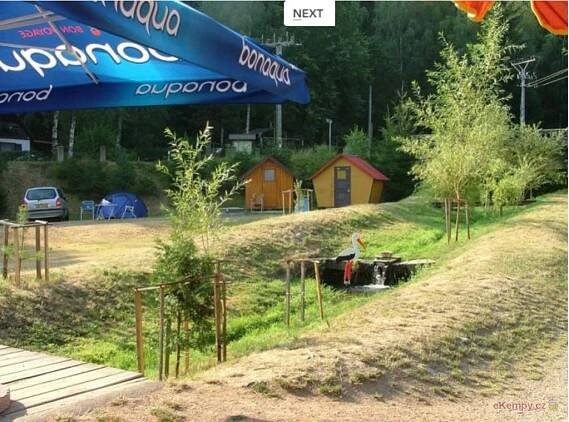 Kemp Pod mostem Zvíkovec, Zvíkovec