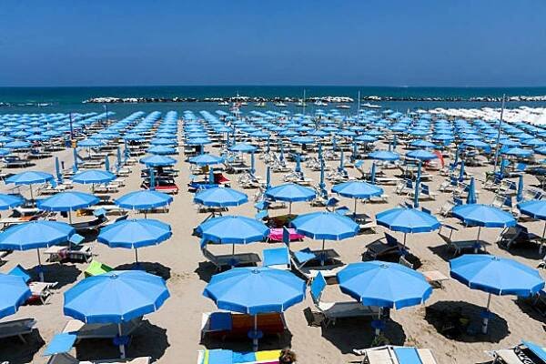 italská pláž - rimini - stock snímky, obrázky a fotky