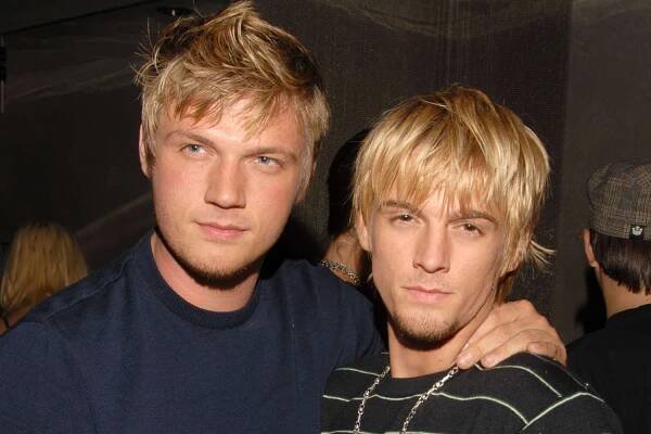 Nick Carter and Backstreet Boys Tearfully Honor Aaron Carter at London Concert: 'Heavy Hearts'