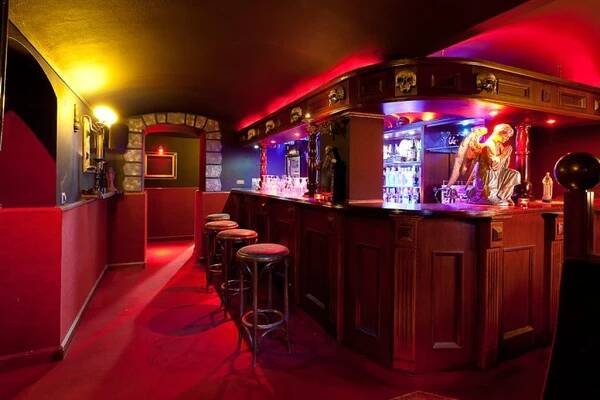 Program klubu Nosferatu Bar - DOKLUBU.cz
