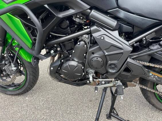Kawasaki Versys 650 2023 nové v ČR,serviska,1.majitel, 3kufry