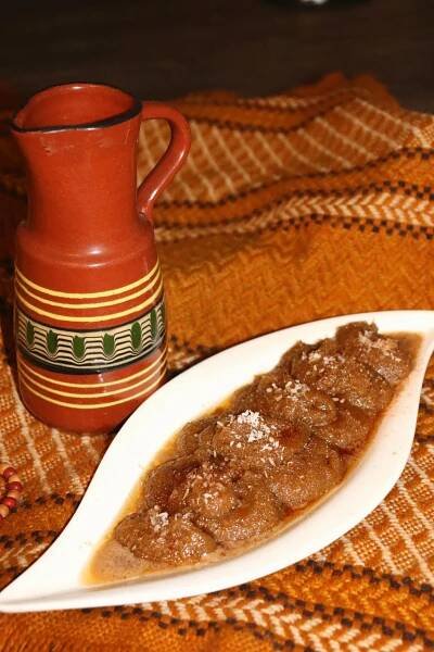 rava kesari halwa (indický dezert)