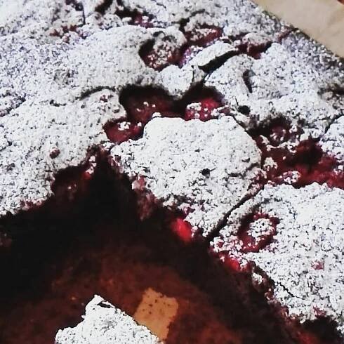 Vikendove pečení brownies s malinami a fodr buchta s tvarohem