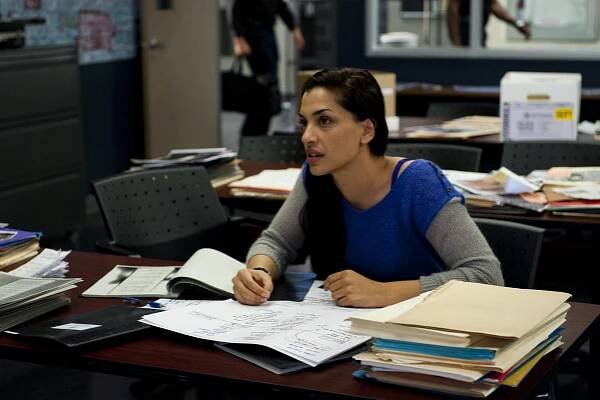 Rookie Blue - Když jsou vidět hvězdy (S04E13) (2013) | Galerie - Z epizody | ČSFD.cz