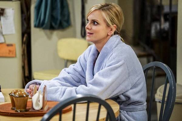 Máma - Mahjongová figurína a extáze - Z filmu - Anna Faris