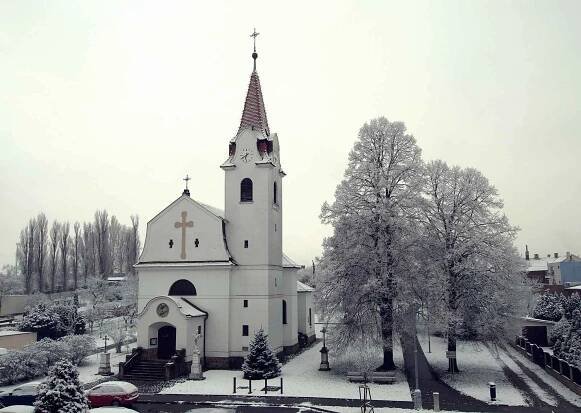 V sobotu ráno překvapila obyvatele Horních Heršpic sněhová nadílka.