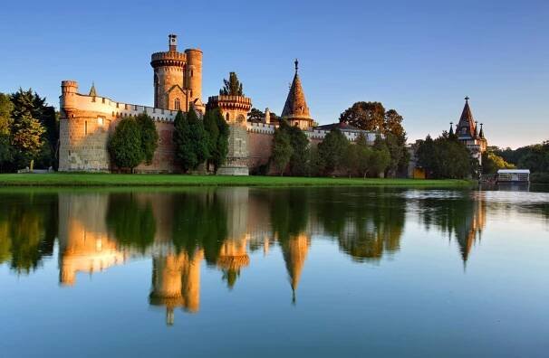 castle laxenburg sunset clear skies franzensburg