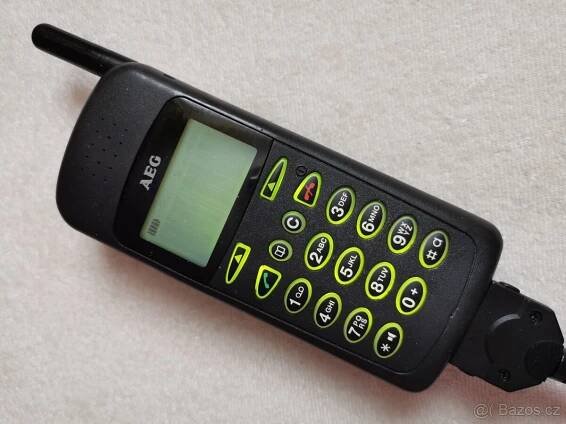 Mobilní telefon AEG D 9040 - Ústí nad Orlicí
