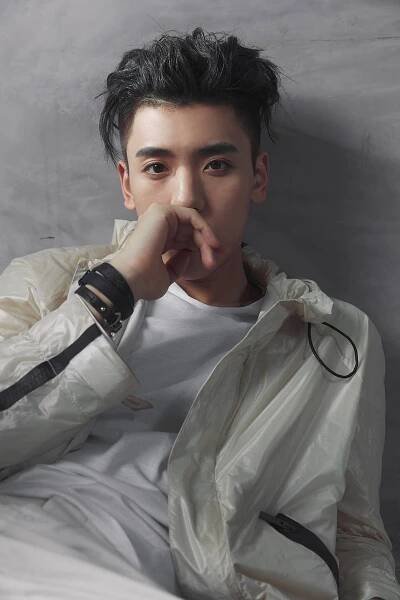 Wang Ziyi (Idol Producer) - Age, Height, Wife, Net Worth, Bio - Kpop Wiki