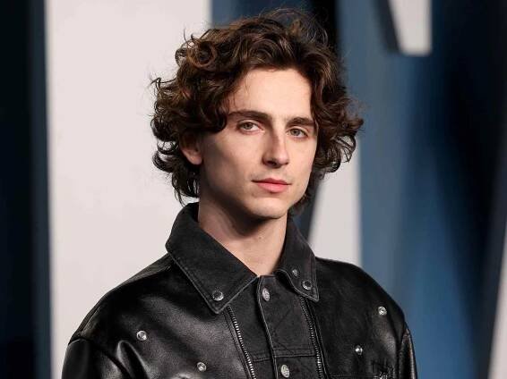 TimothÃ©e Chalamet attends the 2022 Vanity Fair Oscar Party Hosted By Radhika Jones at Wallis Annenberg Center for the Performing Arts on March 27, 2022 in Beverly Hills, California