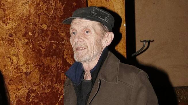 Jiří Schmitzer se s otcem nesmířil, Sovákovi ani nešel na pohřeb. Přitom měli podobný škraloup - Médium.cz