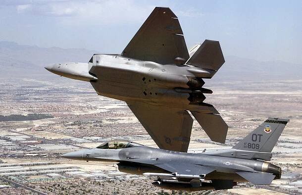 General Dynamics F-16 “Fighting Falcon” — Minnesota Air National Guard Museum