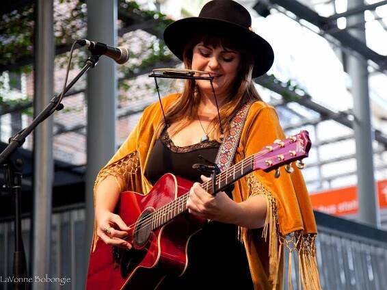 Sue Ray - Singer-songwriter