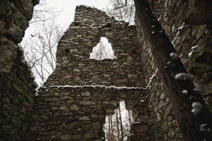 Zřícenina hradu Ballymotte - Jednou stopou Českem