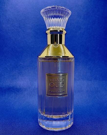 Velvet Oud Lattafa Perfumes pro ženy a muže