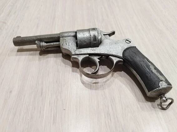 Francouzsky revolver MLE r.1873 raze 11 mm CF,SA,DA