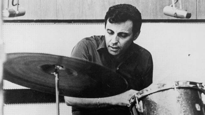 Hal Blaine, Wrecking Crew Drummer, Is Dead at 90