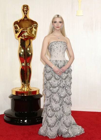 Anya Taylor-Joy makes a showstopping Oscars debut in a Dior gown at the 96th Annual Academy Awards at the Dolby Theatre on March 10, 2024