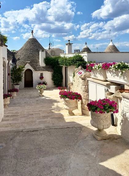 ROMANTIC TRULLI - Updated 2025 Prices & B&B Reviews (Alberobello, Italy - Puglia)