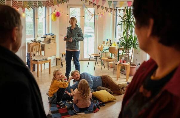 Místo činu - Das ist unser Haus - Z filmu - Anna Brüggemann, Michael Kranz
