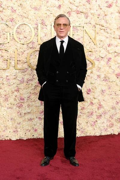 Golden Globes 2025 Red Carpet: See All The Looks