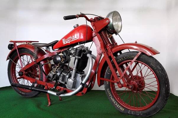 Muzeum Historických Motocyklů Bečov Nad Teplou Retroride: Veterány, Historická, Klasická I Sportovní Auta.