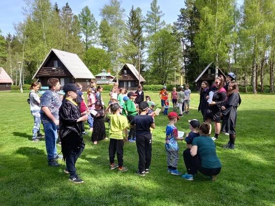 Rodinný víkend na Milovech - 1.-4. 5. 2025 - Nadační fond dětské onkologie KRTEK