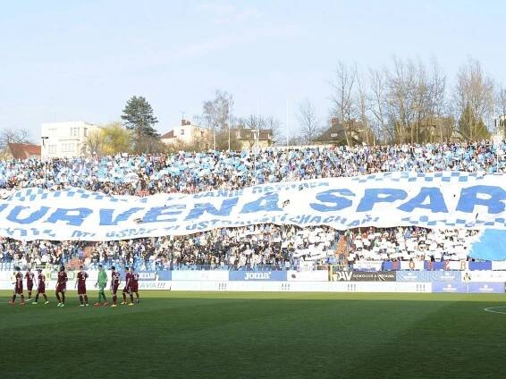 Tažení za slušné fanoušky. Baník pi*o se snad může, zní z Bazalů
