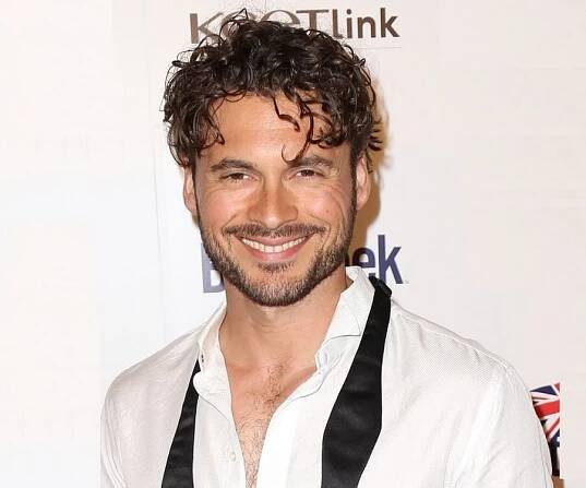 Adan Canto Biography - Facts, Childhood, Family Life & Achievements