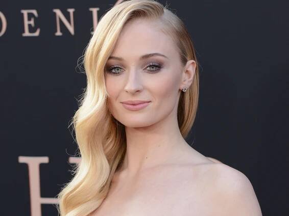 Sophie Turner Is Not Trying to Make Socks With Sandals Happen