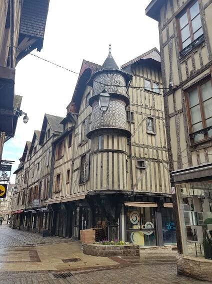 Rashi Trip – Paris to Troyes France - Jewish Tours Paris