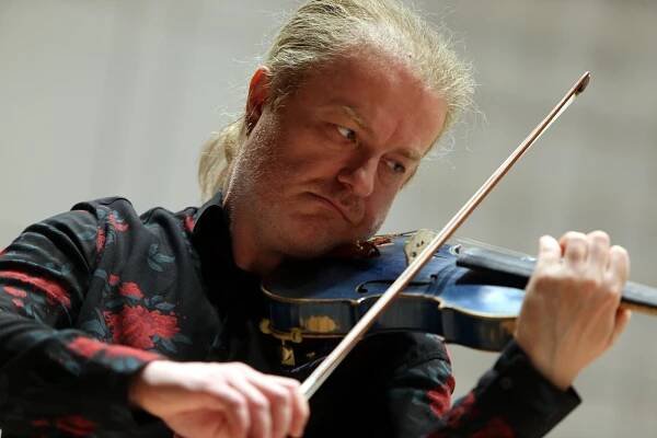 Pavel Šporcl odehrál se zlínskou filharmonií dechberoucí koncert