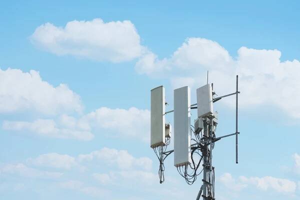 Fiber Is Fast, But 5G Home Internet Is More Appealing for One Reason
